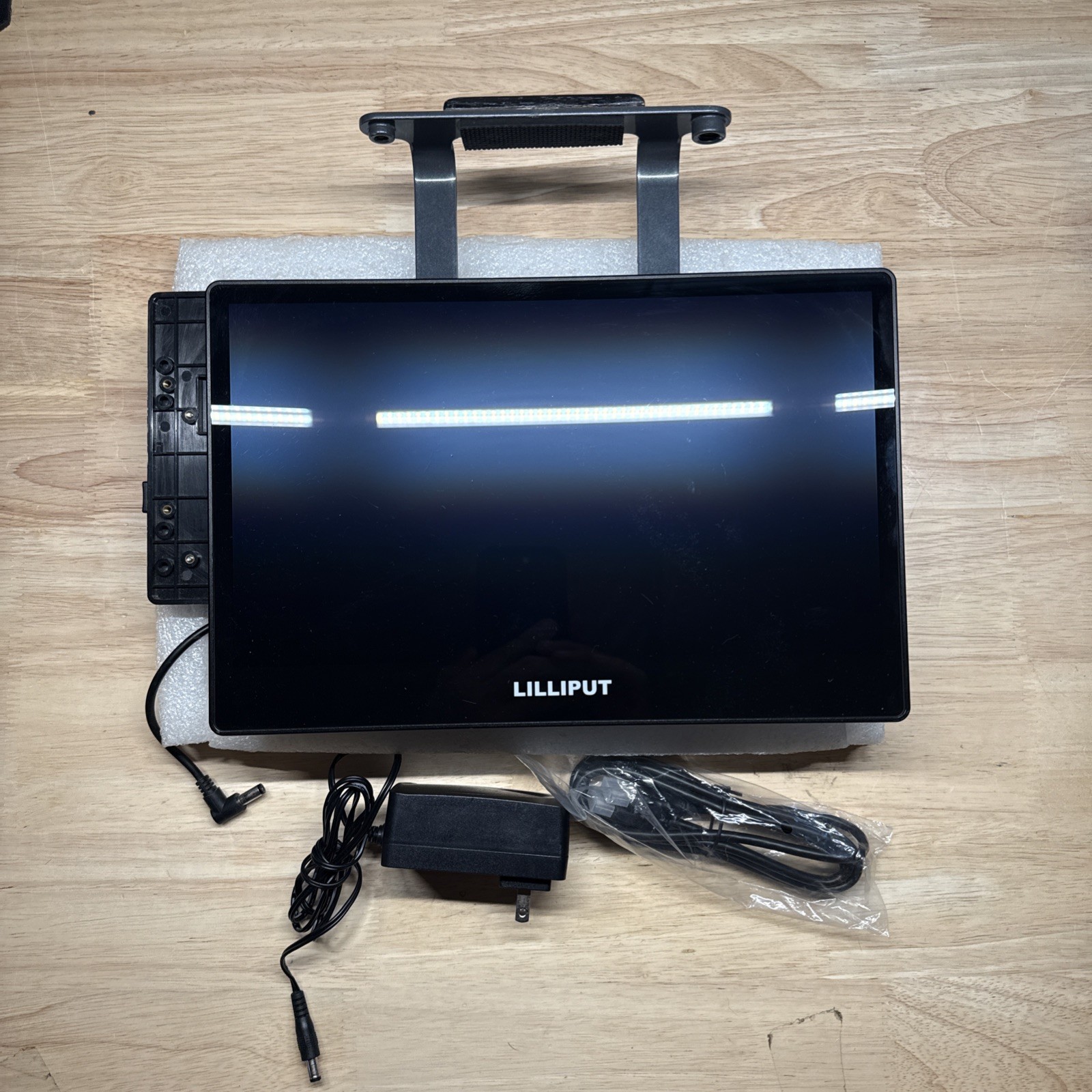 DEFECTIVE Lilliput A12 125 4k Monitor With HDMI DisplayPort and SDI conn G3D