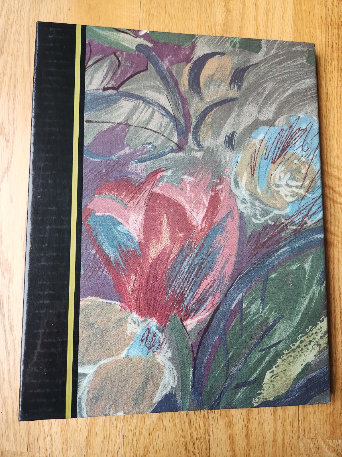 Belt Stationary Photo Album Ring Binder Vintage Flower Design Holds 4″x6″ Photos