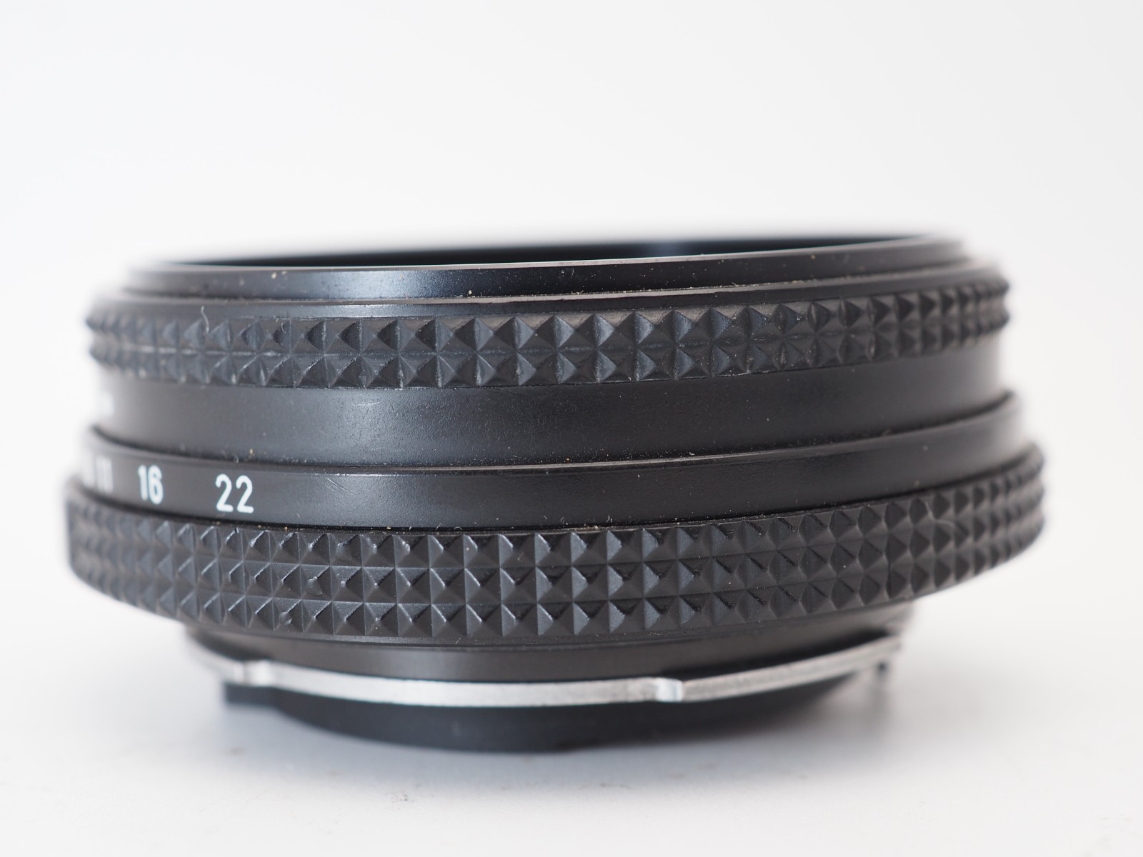 Contax Carl Zeiss Tessar T 45mm F2.8 AEJ MF Pancake Lens J165