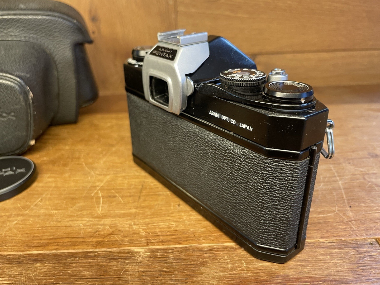 *Near Mint ++* Pentax Spotmatic SP Black Film Camera Super Takumar 35mm F/3.5 JP
