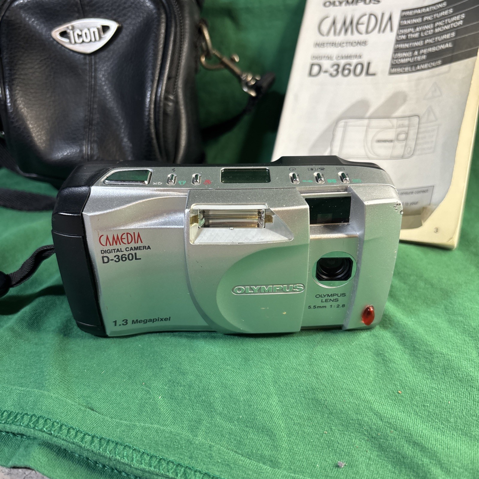 Olympus Camedia D-360L W/Case See Description