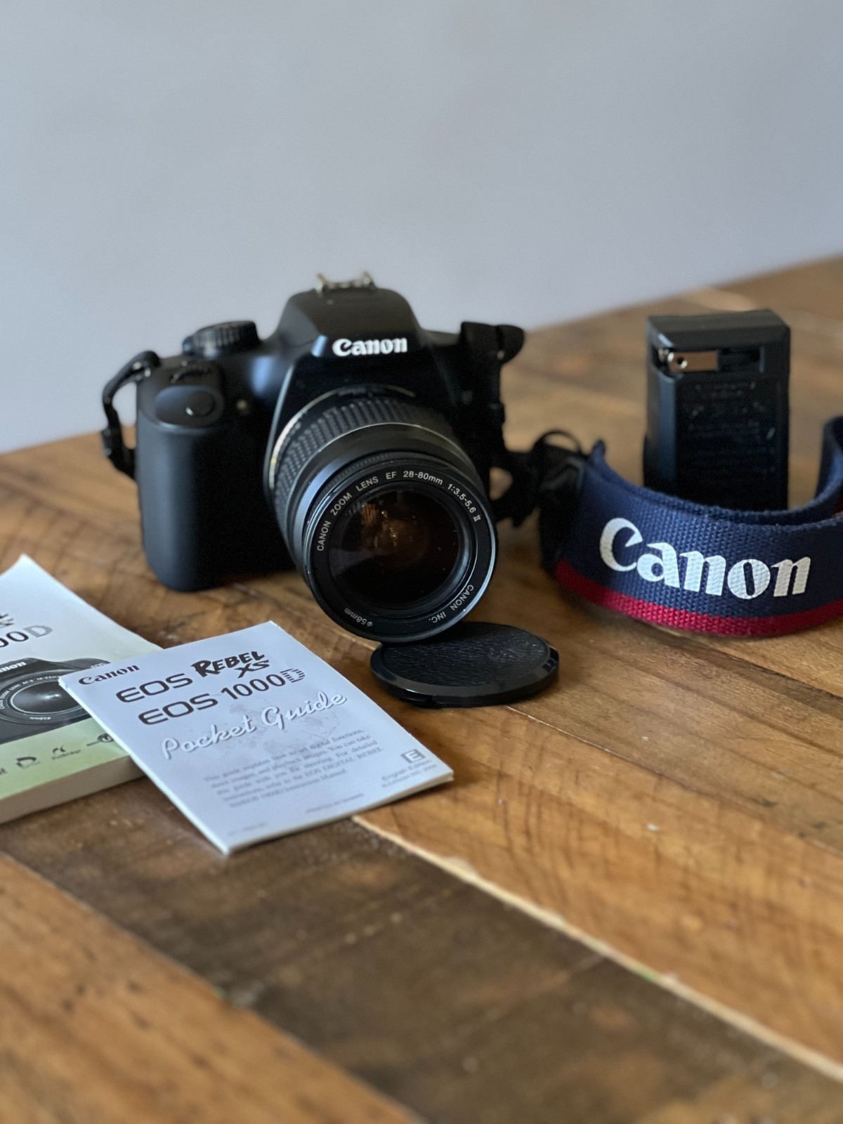 Canon EOS Rebel XS DS126191 DSLR Camera, 28-80mm Zoom Lens, Battery, Charger EUC
