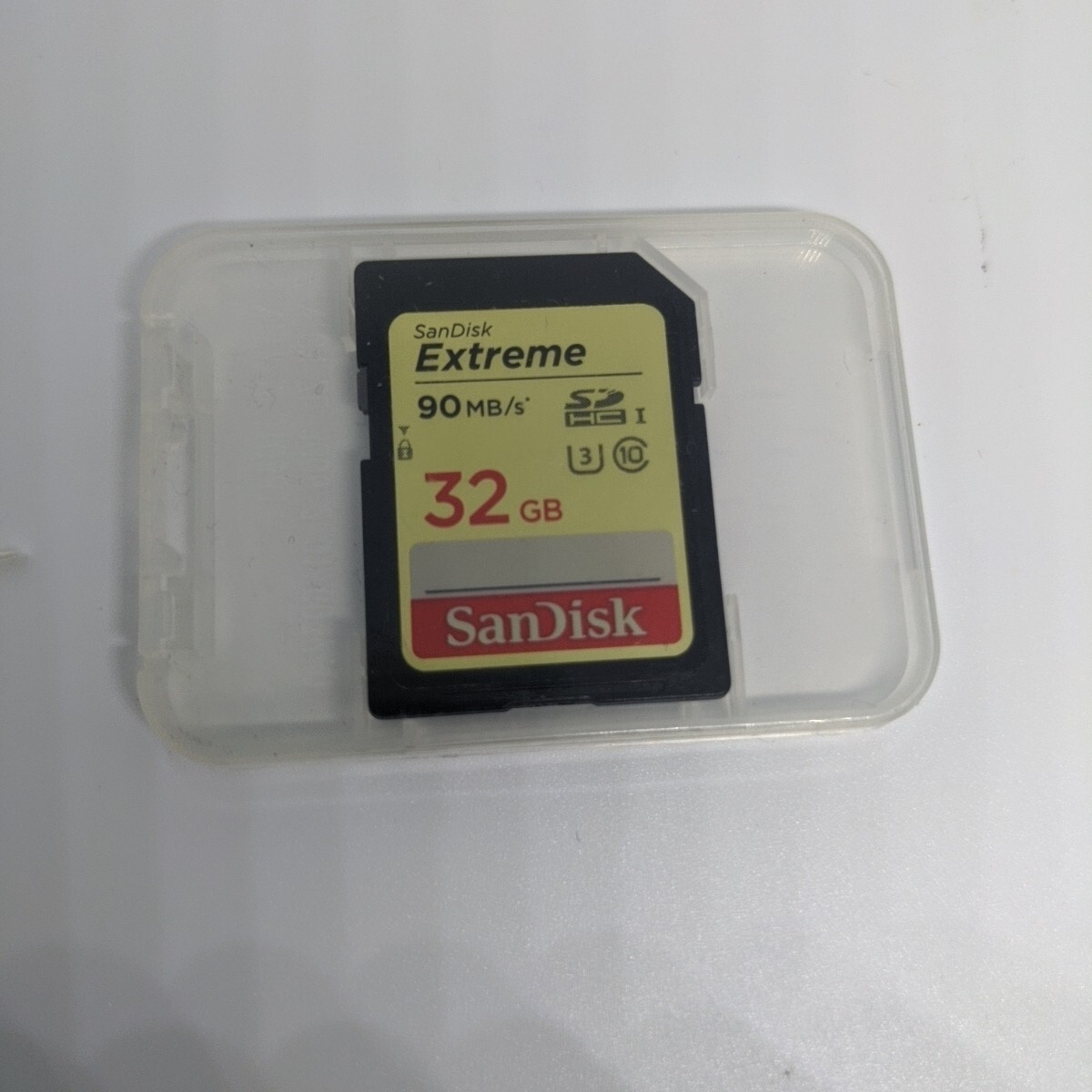 SanDisk Extreme 32GB Class 10 SDHC SD Memory Card UHS-I (90MB/s) V30 4K UHD