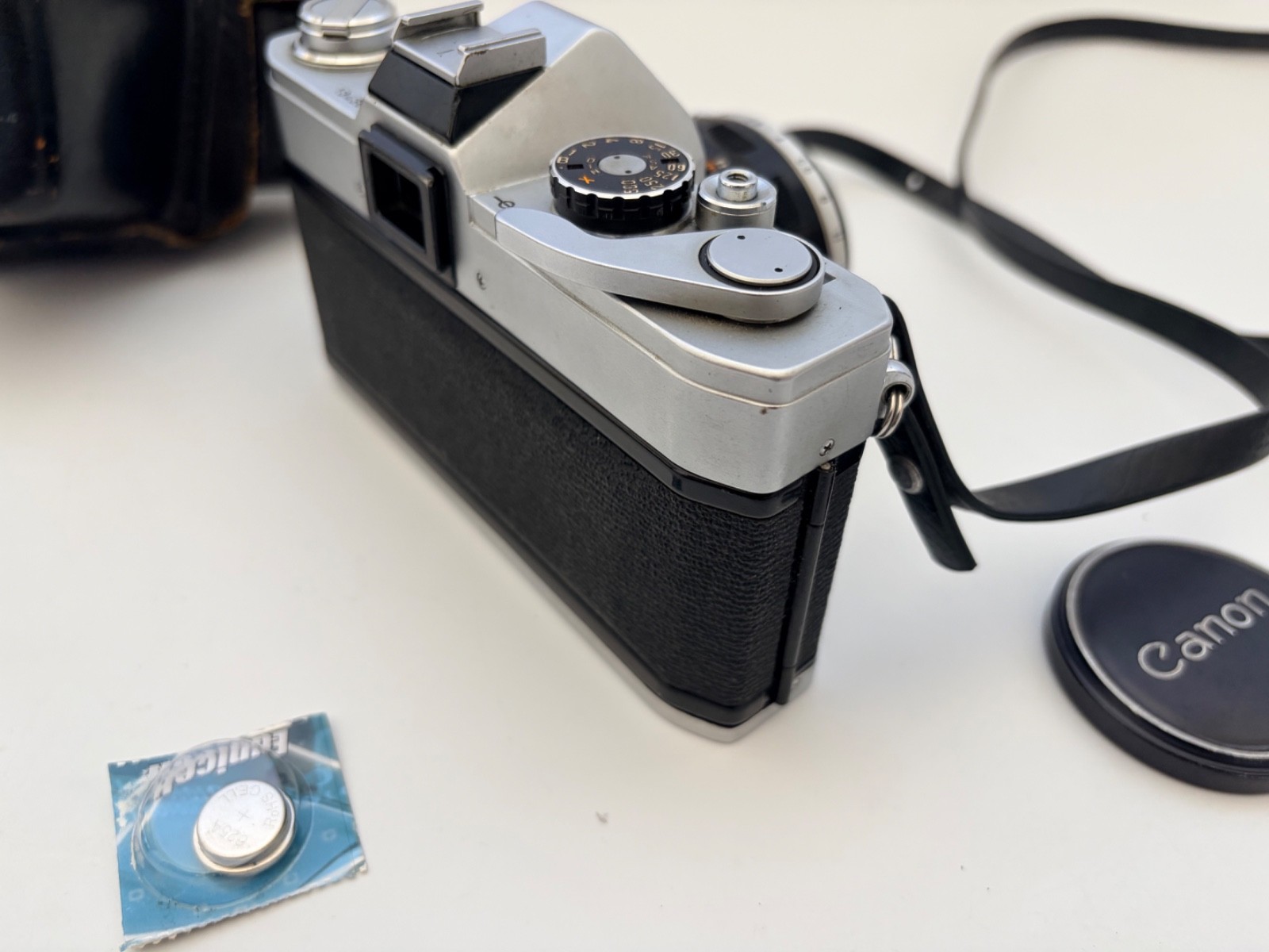 Canon TL QL 35mm SLR Film Camera with Canon 50mm Prime Lens- Tested & Working