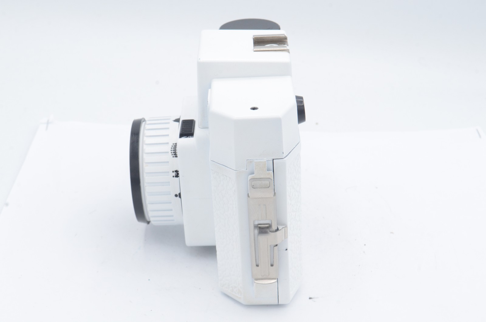Holga 785120 120N Plastic Medium Format Camera – White