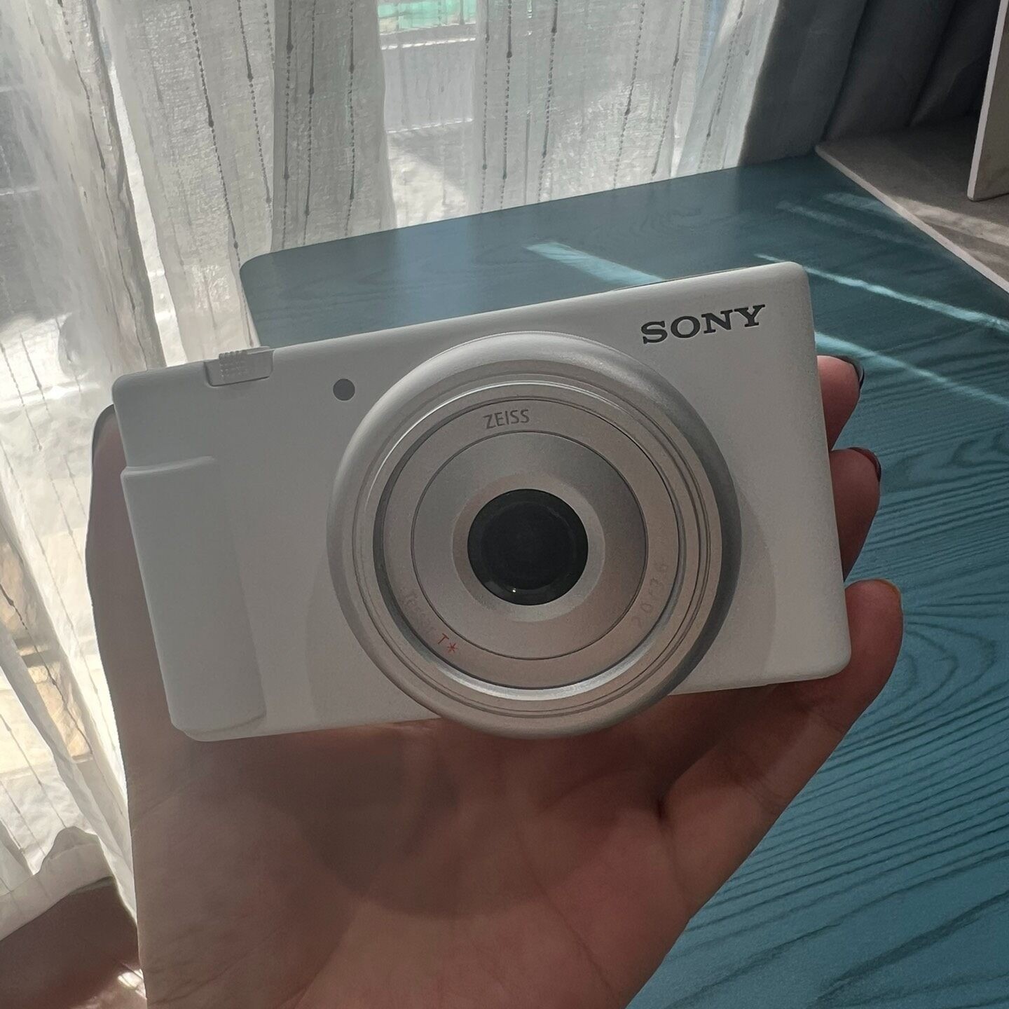 Sony ZV-1F 20.1MP 4K Video Recording f/2 Vlogging Compact Digital Camera – White