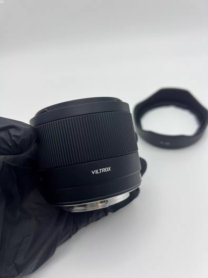 Viltrox 20mm F2.8 FE Wide-Angle AF Lens for Sony E-Mount | 98% New, Full-Frame