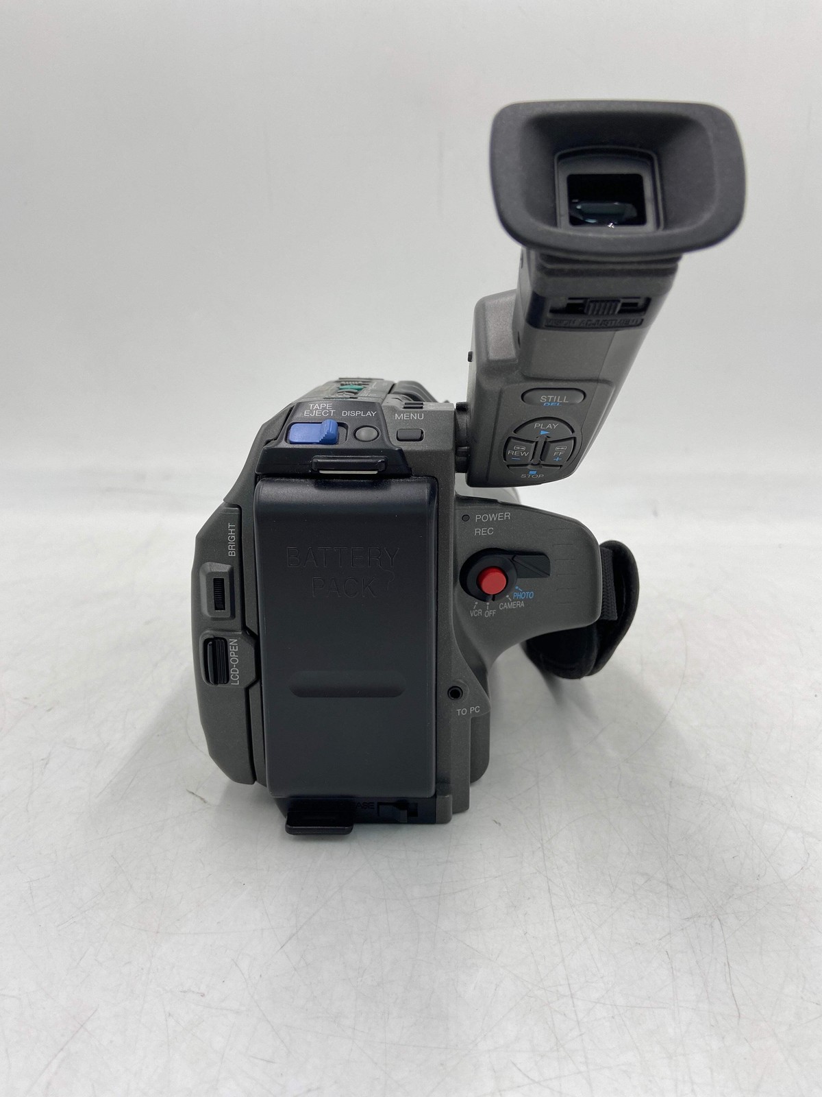 Panasonic Palmsight Hi-Definition Zoom Video Recorder with Shotoshot PV-L780D