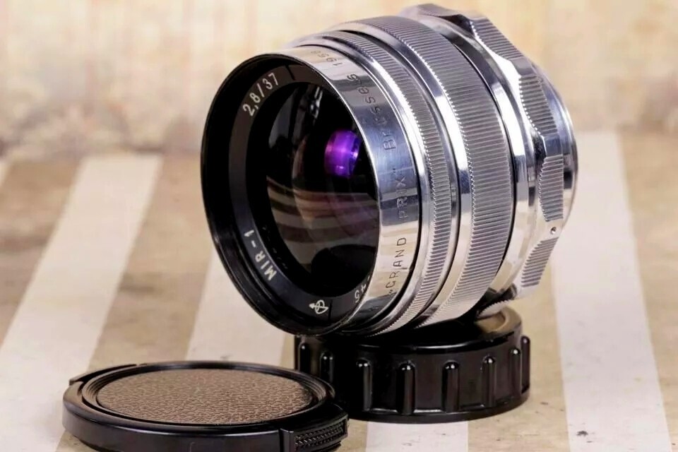 Soviet Lens MIR-1 37mm f2.8 M39 Vintage Wide-Angle lens Grand Prix Brussels