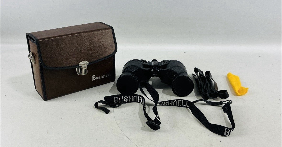 Vintage Bushnell Binoculars Sportview INSTA-FOCUS 7×35 With Case and Strap