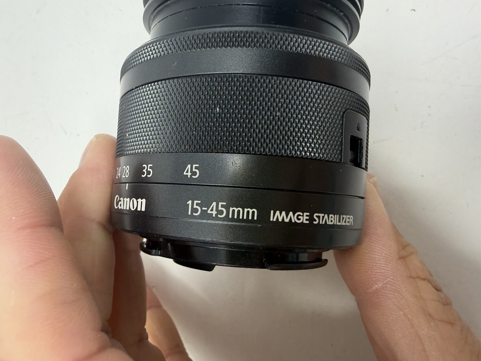 Canon EF-M Zoom Lens 15-45mm f/3.5-6.3 IS STM Auto & Manual Lens Works But Issue