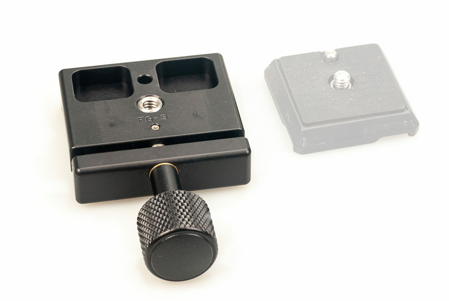 Arca Swiss clamp for Gitzo plate, Works with RRS Wimberley Acratech Arca Swiss