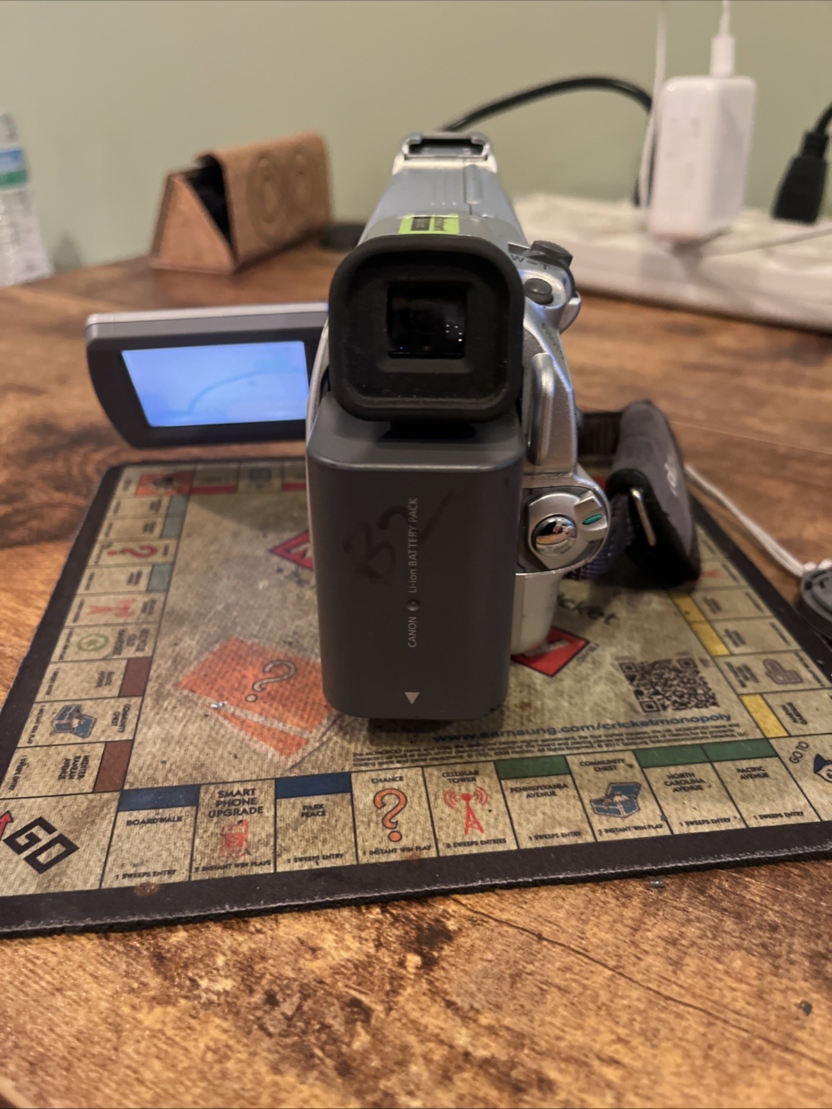 Canon ZR70 MC MiniDV Standard Definition Camcorder (Silver)