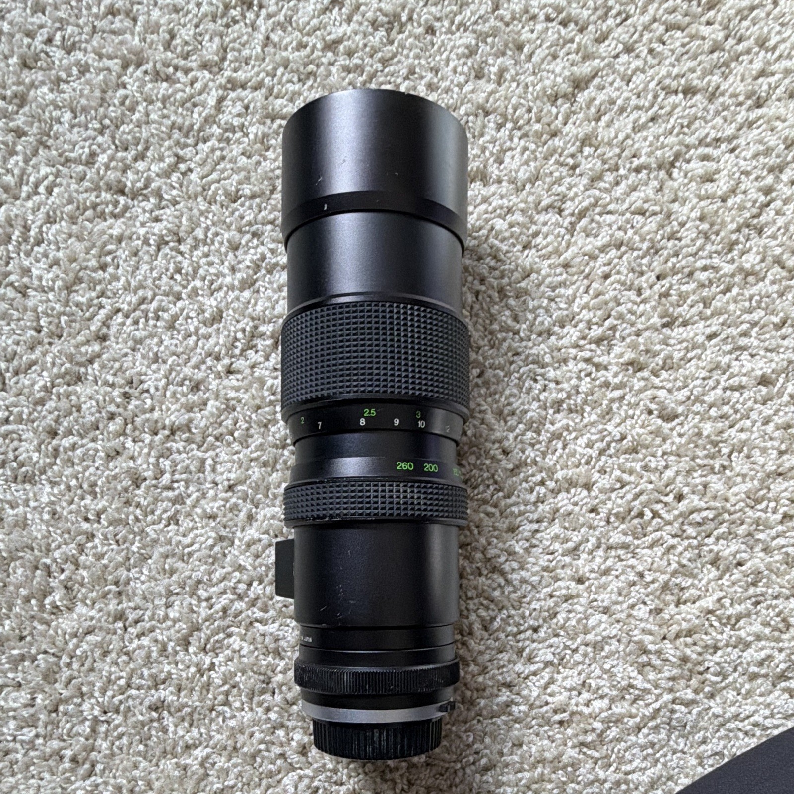 Vivitar Auto Zoom 75-260mm f/4.5 Zoom Lens OM Mount 67mm No. 37520793
