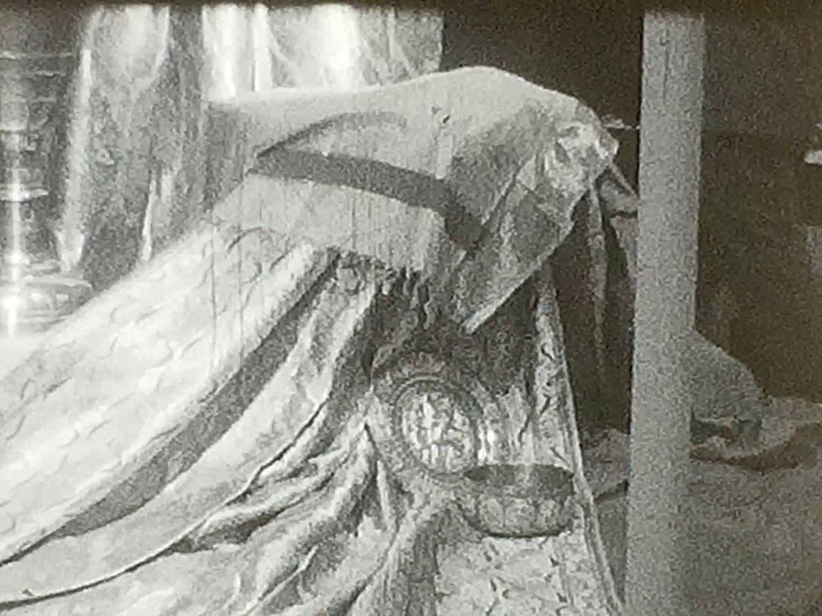 8mm Film 1957 US World Trade Fair 1950s Home Movie NYC Asia Women China Cambodia
