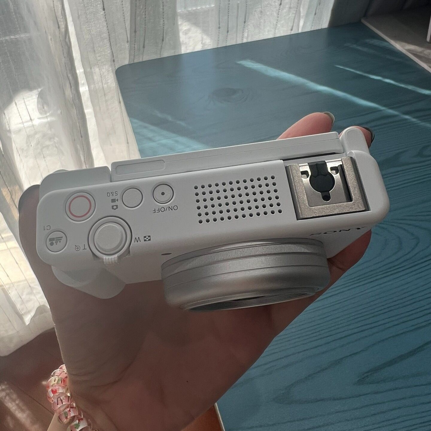 Sony ZV-1F 20.1MP 4K Video Recording f/2 Vlogging Compact Digital Camera – White