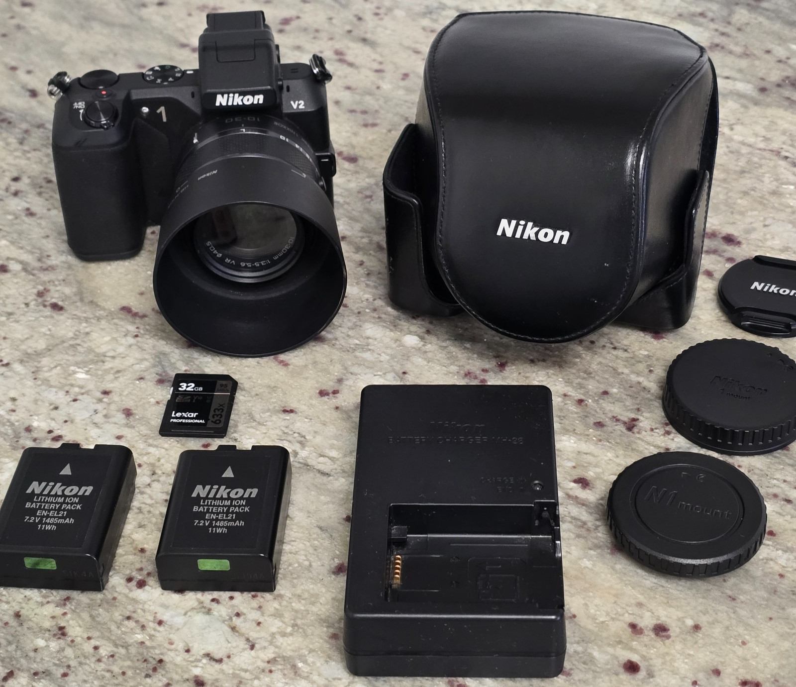 Nikon 1 V2 14.2MP Mirrorless Camera w/10-30mm Lens Shutter Count 11K