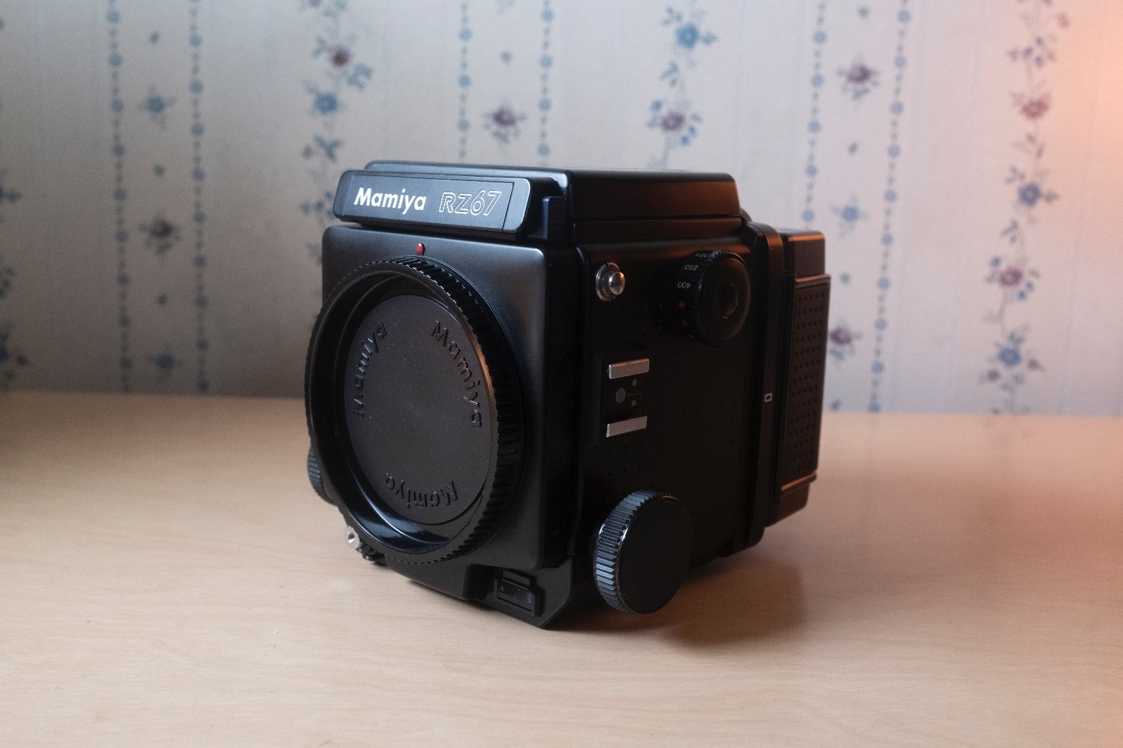 Mamiya RZ67 Medium Format SLR Film Camera Body