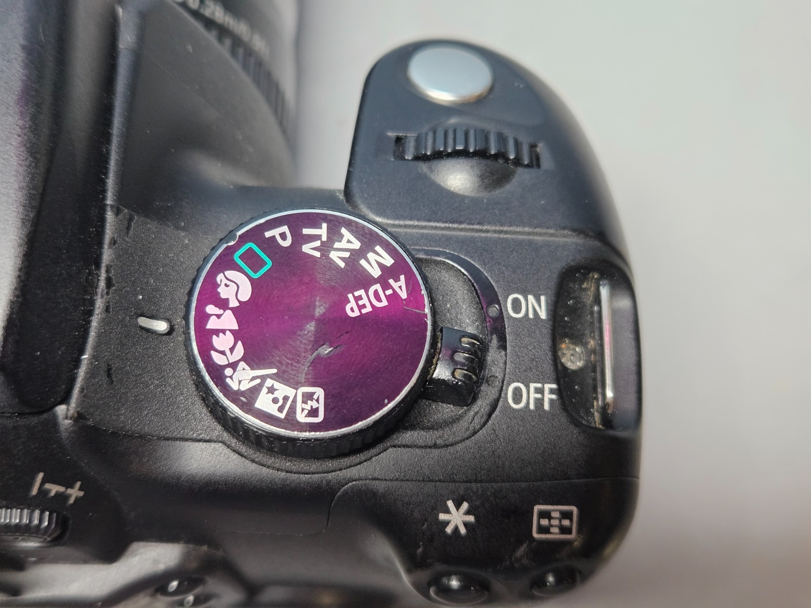 Canon Digital Rebel XT EOS Camera With Canon Zoom Lens EF-S 18-55mm – Pre-Owned
