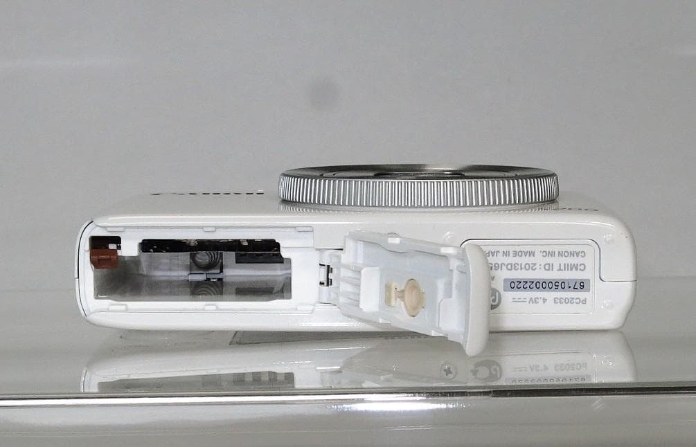 Canon PowerShot S200 White – Fully Functional – Excellent Condition