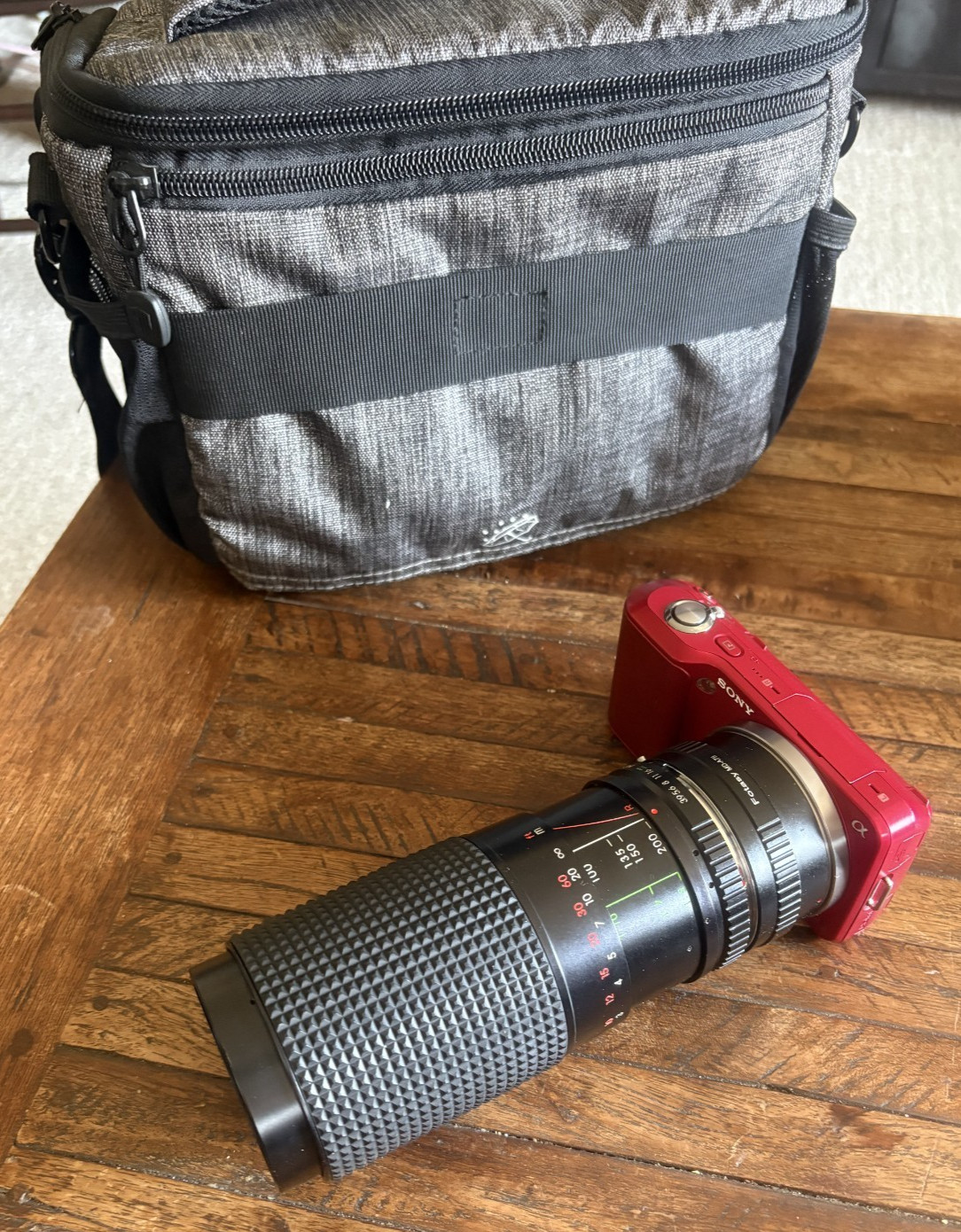 SONY Alpha NEX-3 Red Mirrorless 80-200mm Albinar Lens from Japan NEX3 English