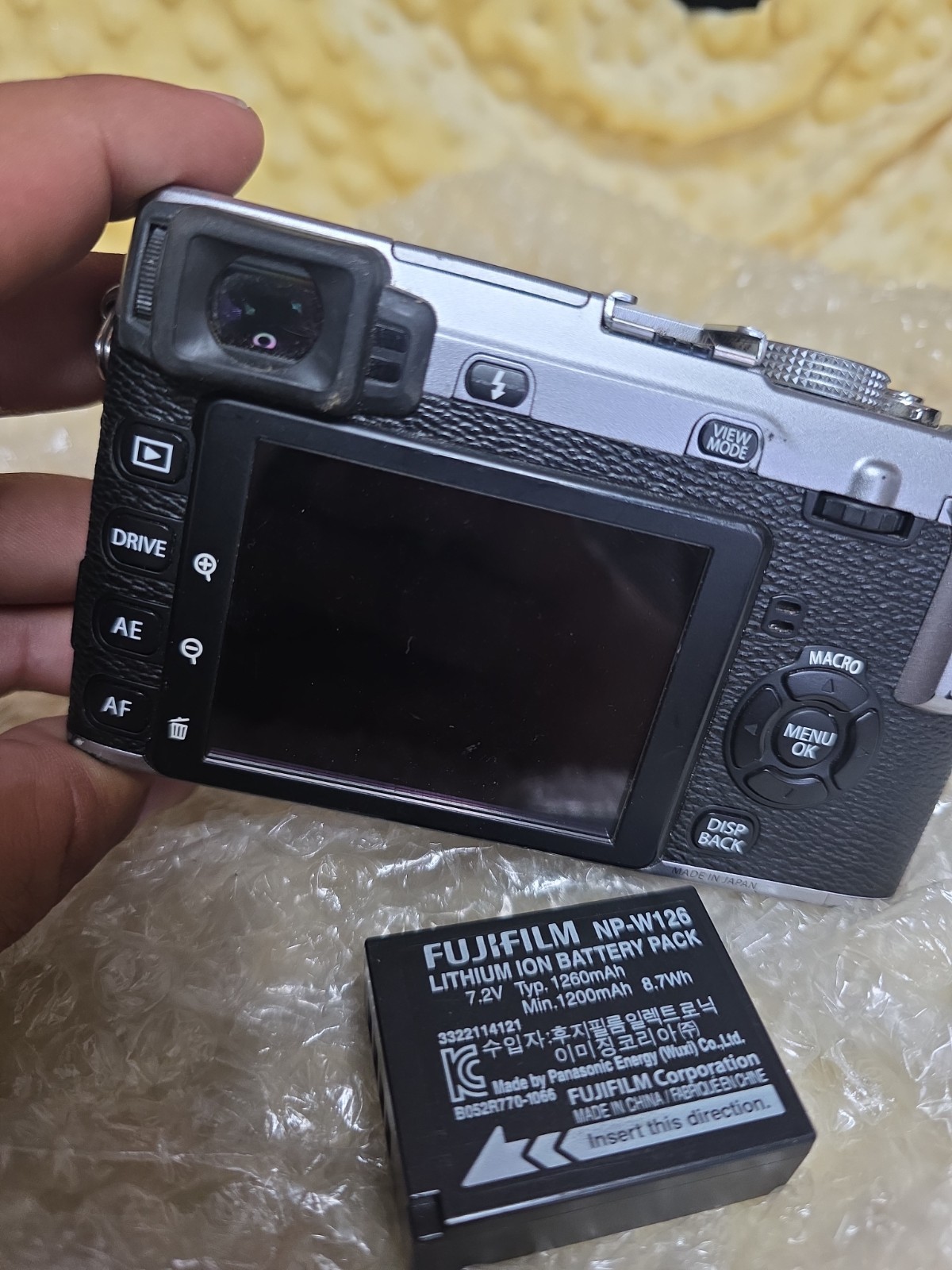 Fujifilm Fuji X Series X-E1 16.3MP Mirrorless Digital Camera (Body) W/ Battery