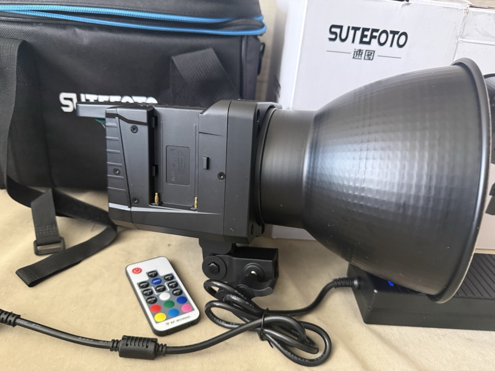 Sutefoto 100(W) RGB Video Light 2800K-10000K, P100-RGB 360° Full Color Lighting