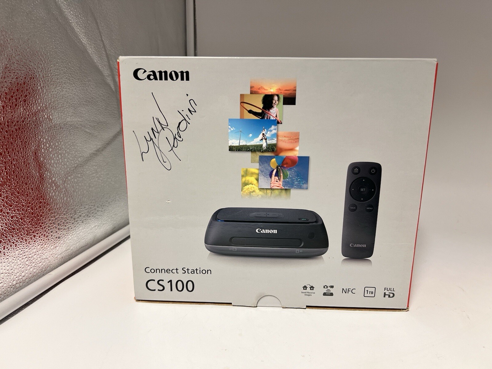 Canon Connect Station CS100 1TB Storage Device (Photo Albums and Storage)