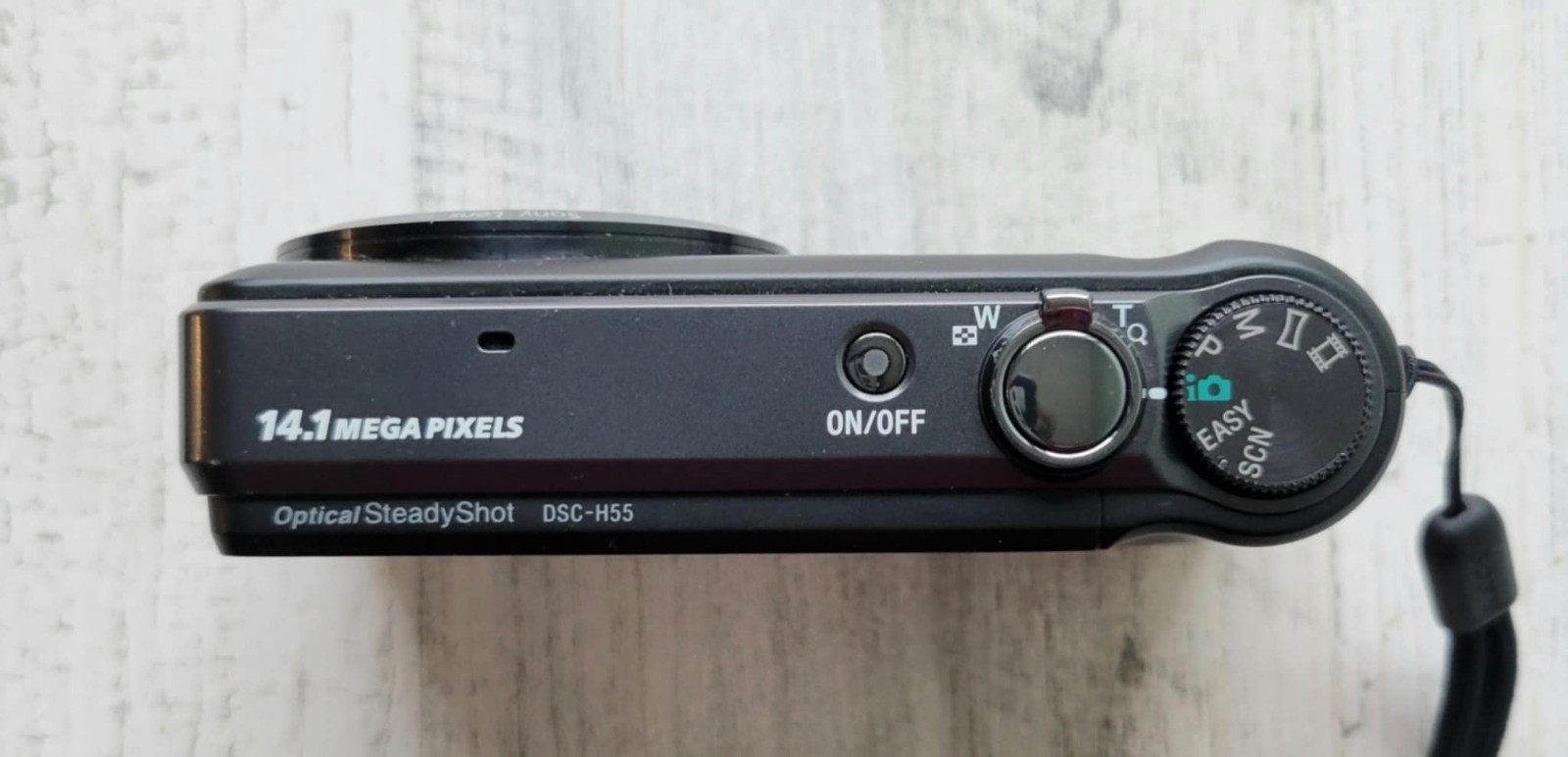 Sony Cyber-Shot DSC-H55 14.1MP 10x Optical Zoom Digital Camera W/ SD Charger US