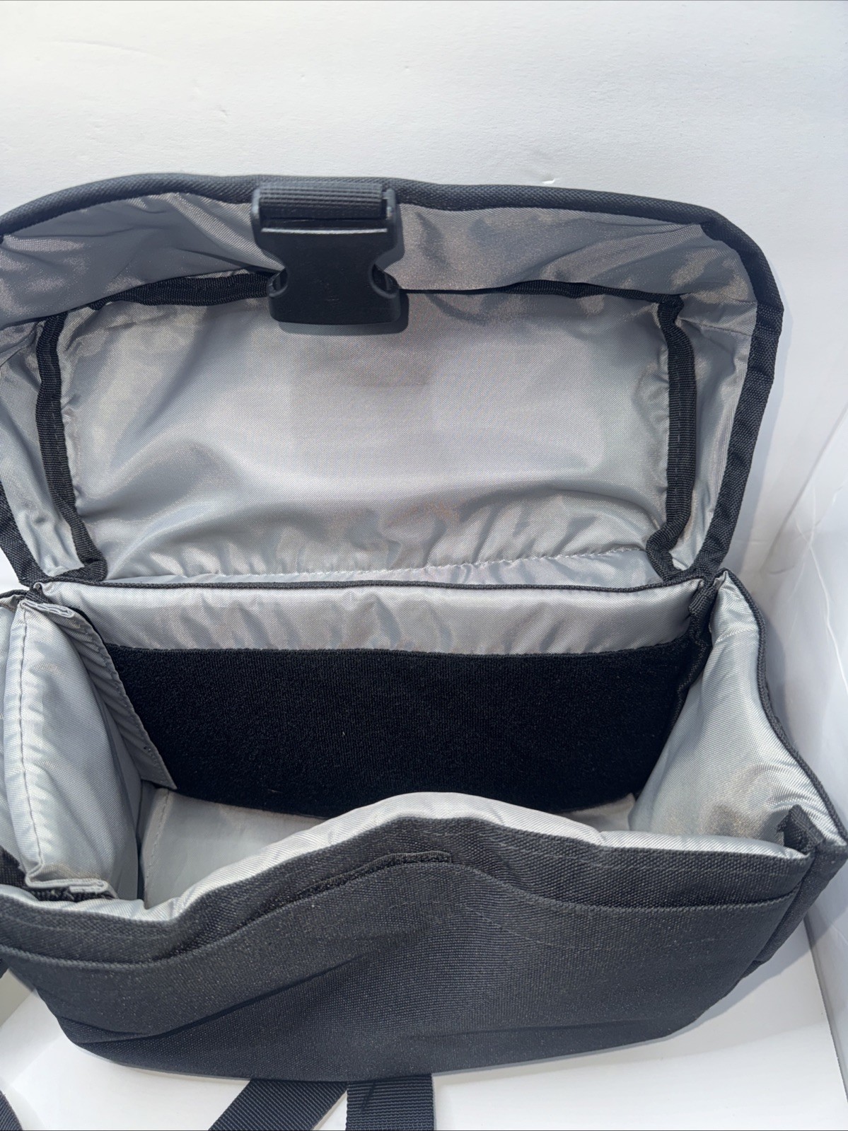Canon 100ES Carry/Shoulder Bag Combo Pack W Shoulder Strap DSLR Mirror