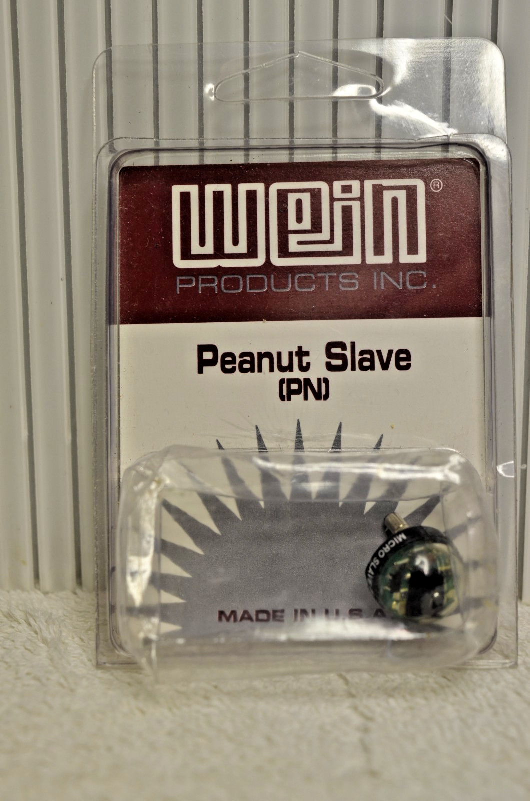 WEIN Peanut Slave Professional Strobe Trigger 100-Foot Range & Slave Adapter