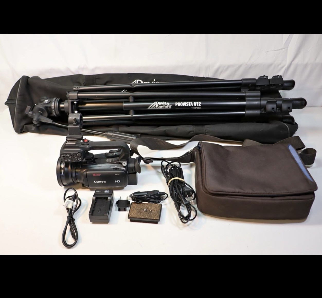 Canon XA35 HD Handheld Camcorder Kit 20x Zoom w/ Wireless Controller, Tripod
