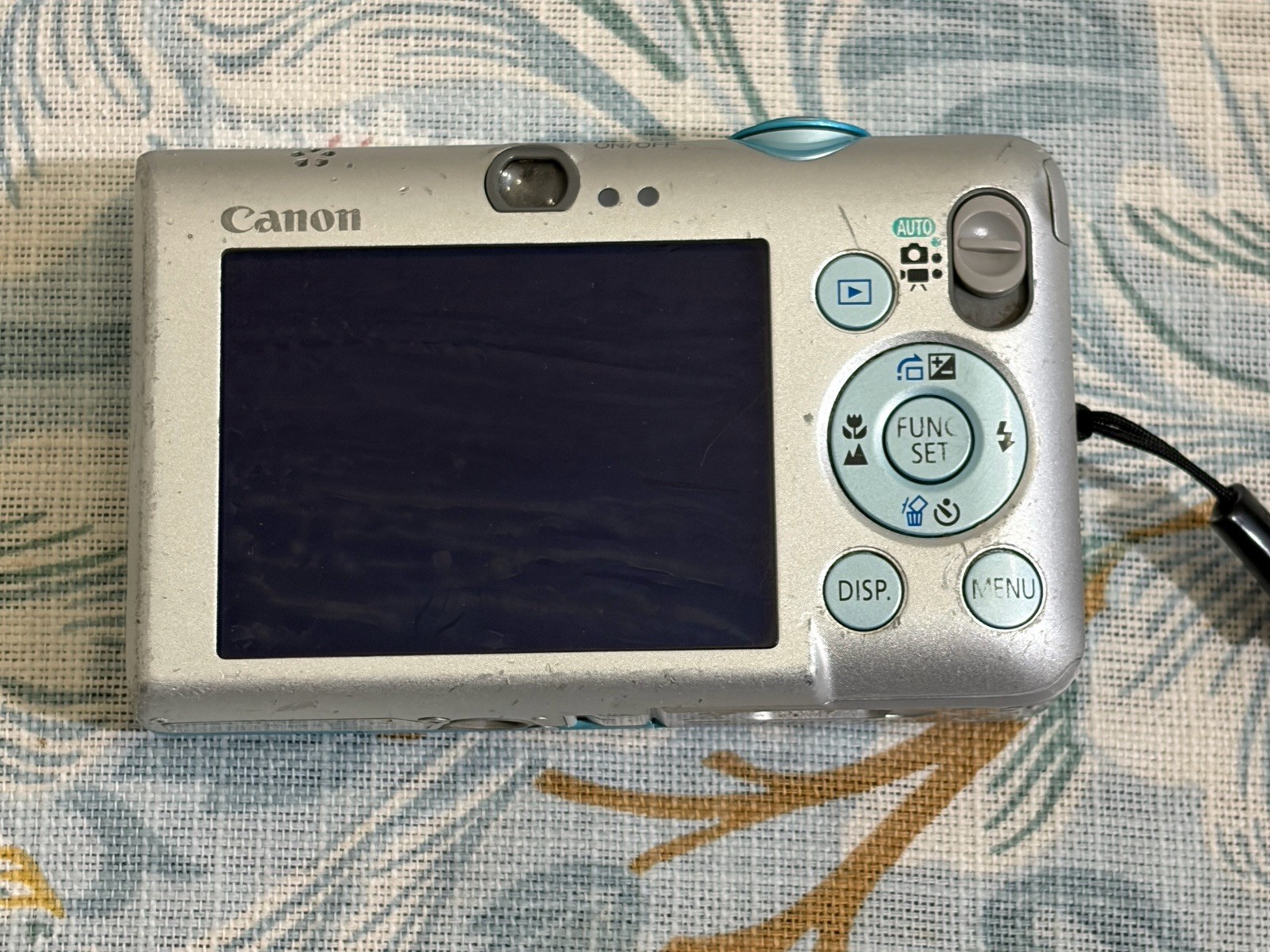 Canon Powershot SD1200 IS Blue Digital Camera Elph 10.0 MP Heavy Wear No Battery