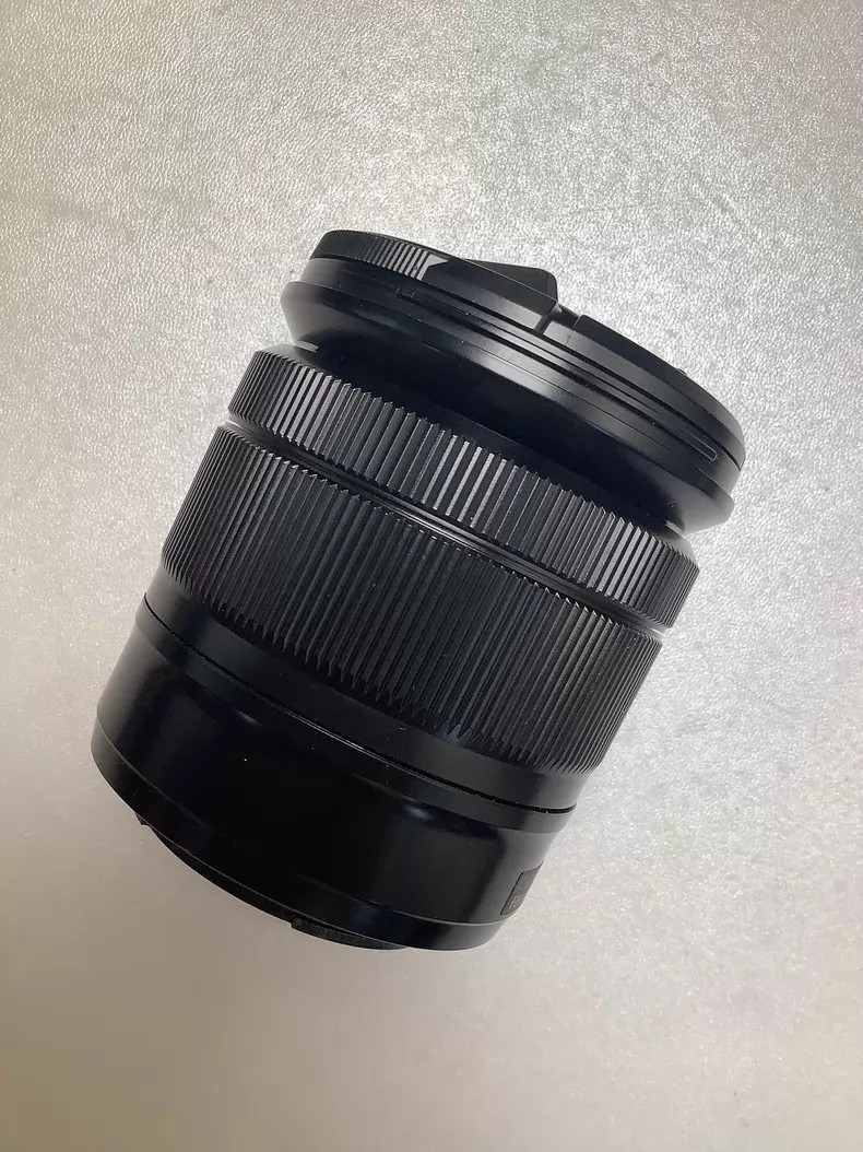 Fujifilm Fujinon XC 16-50mm F/3.5-5.6 OIS II Lens with Len Hood for Fuji X Mount