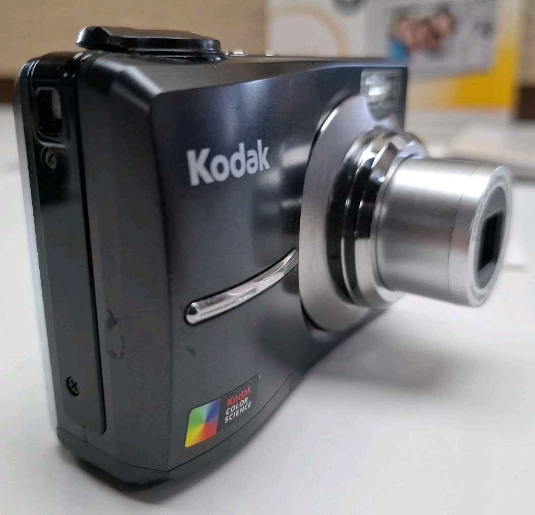 Kodak Easy Share C613 6.1 MP 3X Zoom Camera AA Battery Powered – Tested
