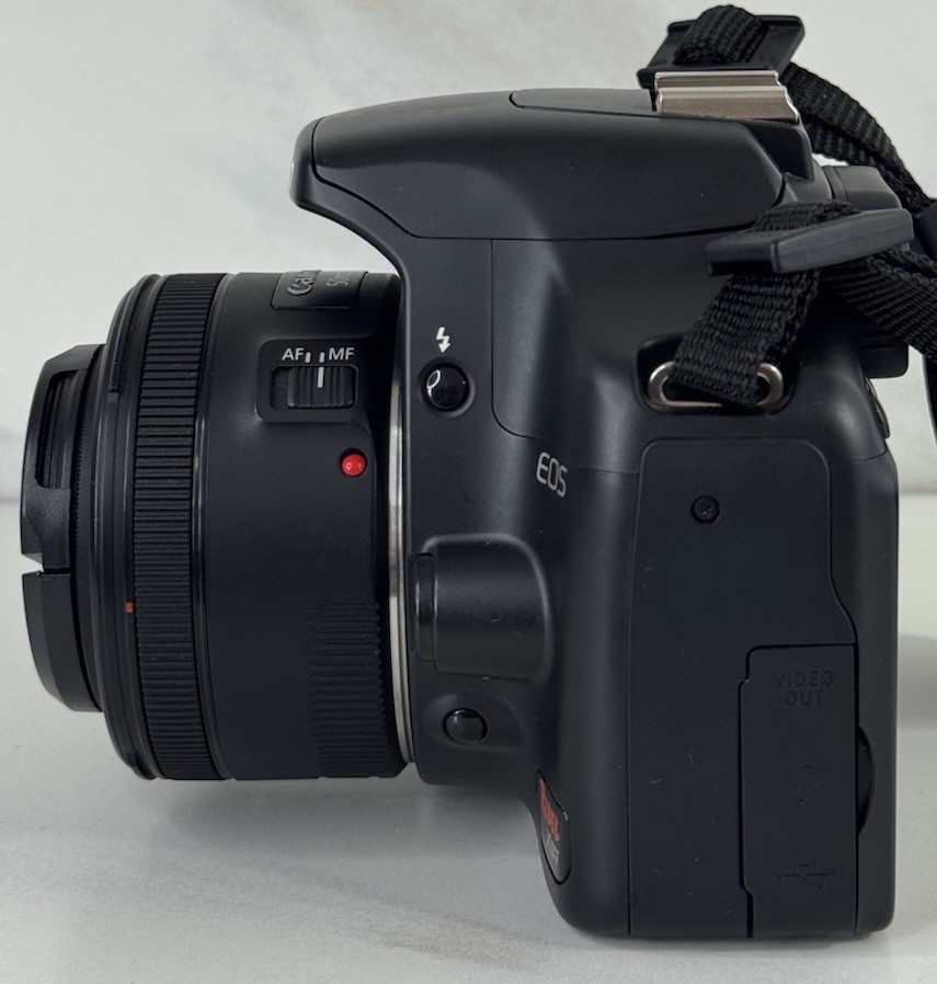 Canon EOS Rebel XSi 450D DSLR Camera w/ Lens, Battery, Charger – 5710 Shutter