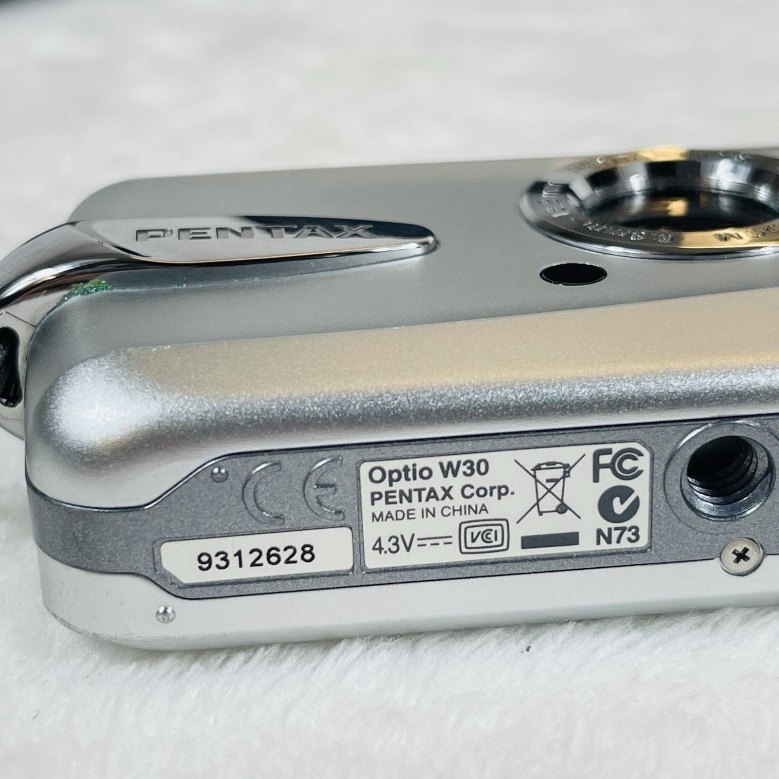 Pentax Optio W30 – 7MP Digital Compact Camera – Y2K, Vintage, Retro