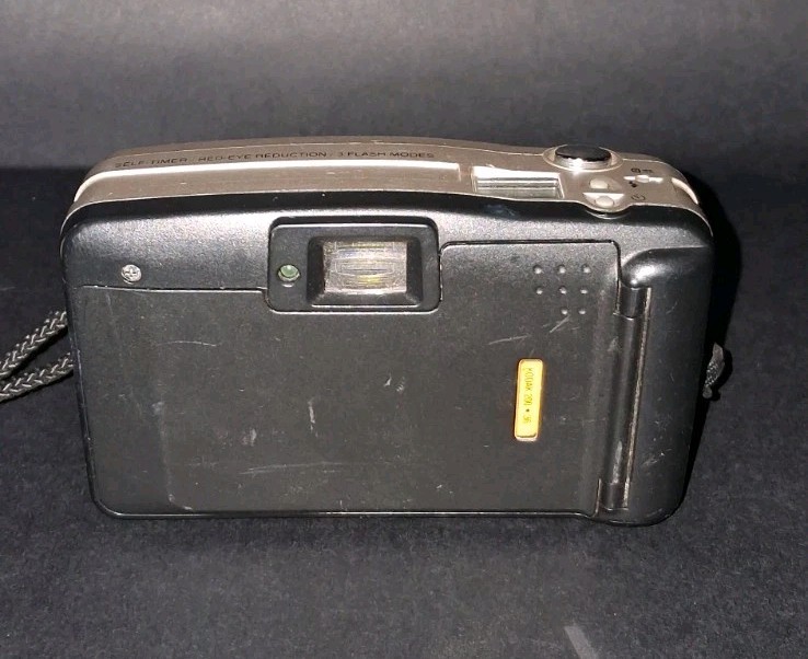 MINOLTA AF50 BIG FINDER COMPACT ANALOG CAMERA