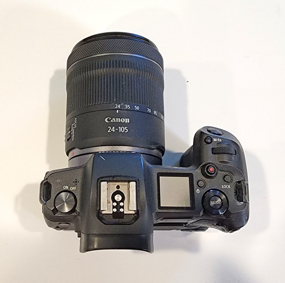 Canon EOS R + RF24-105mm F4-7.1 is STM Lens + CAP + 4 BATTERIES +2 CHARGERS