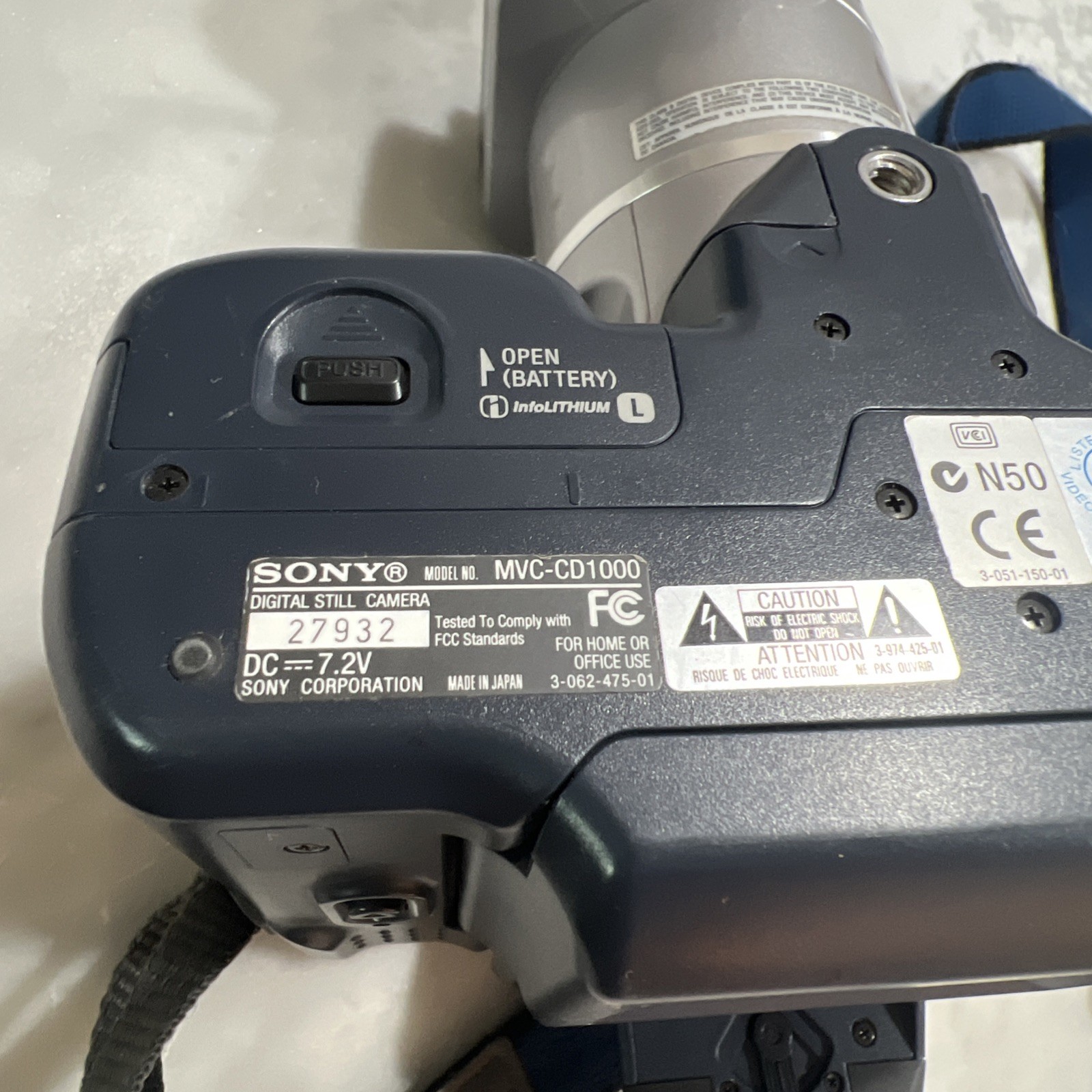 Sony Mavica Mega Movie HQ Digital Still Camera MVC-CD1000 Tested Works
