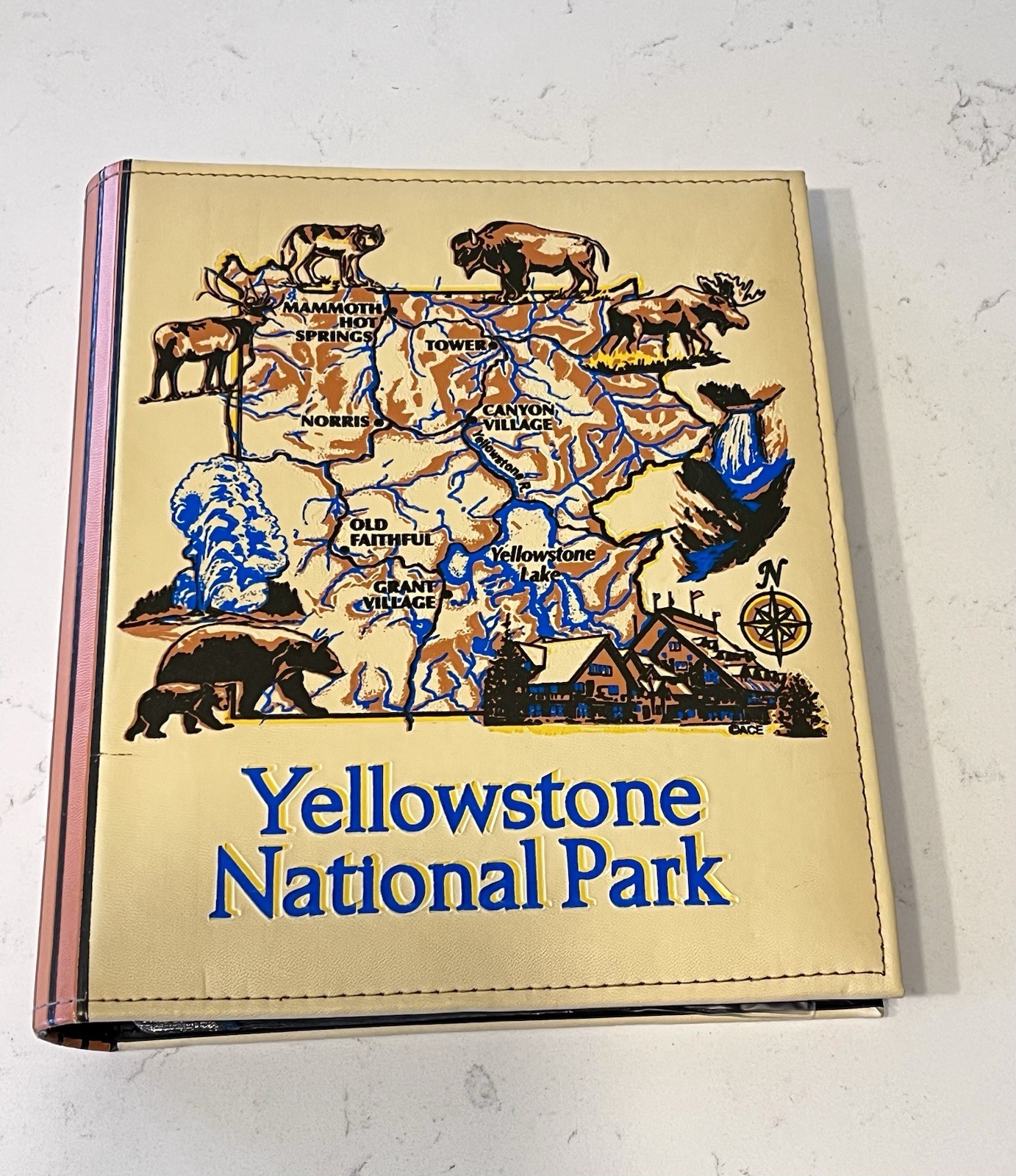 vintage-style Yellowstone National Park souvenir Vinyl photo album 100- 4×6’s