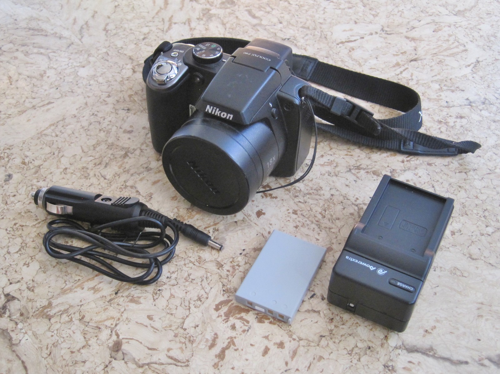 Nikon Coolpix P80 Digital Camera 18X Zoom + 2 Batteries/ 2 Chargers/Strap Tested