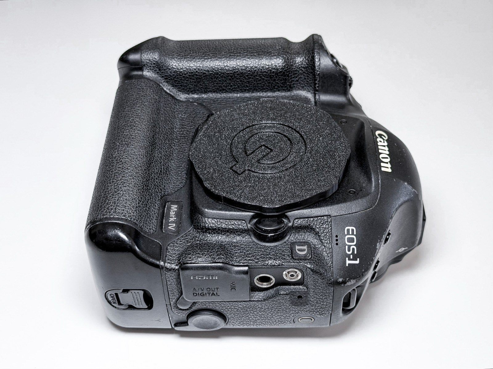 Canon EOS 1D Mark IV DSLR – 1 Year Warranty, Perfectly Working