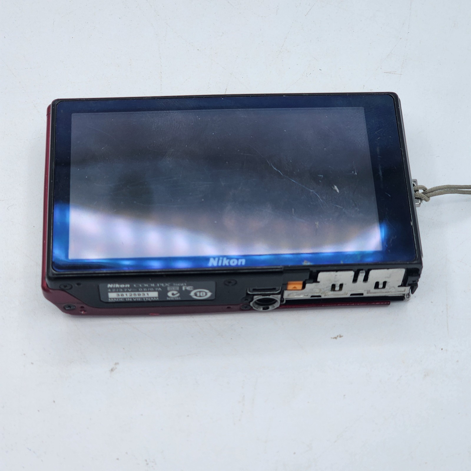 Nikon COOLPIX S60 10.0MP Digital Camera – Crimson Red (Parts – See Condition)