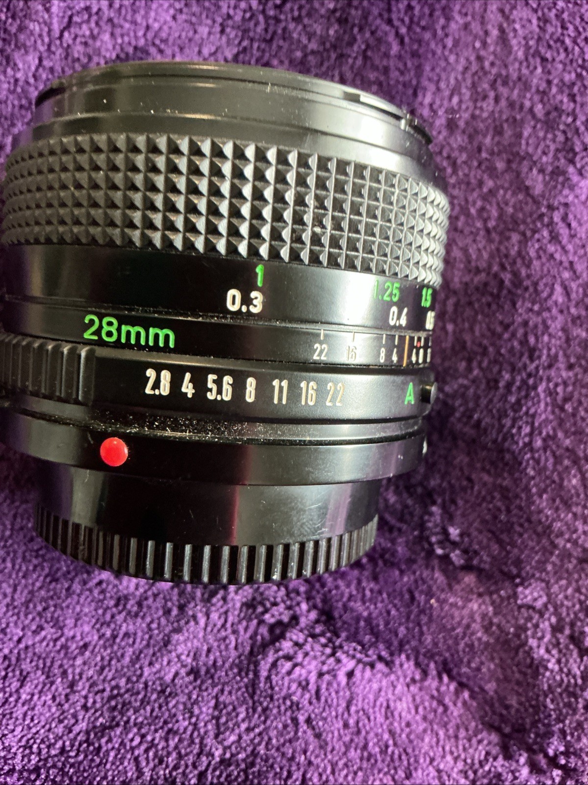 Canon FD 28mm f/2.8 MF Prime Wide Angle Lens with Both Caps Vintage V24