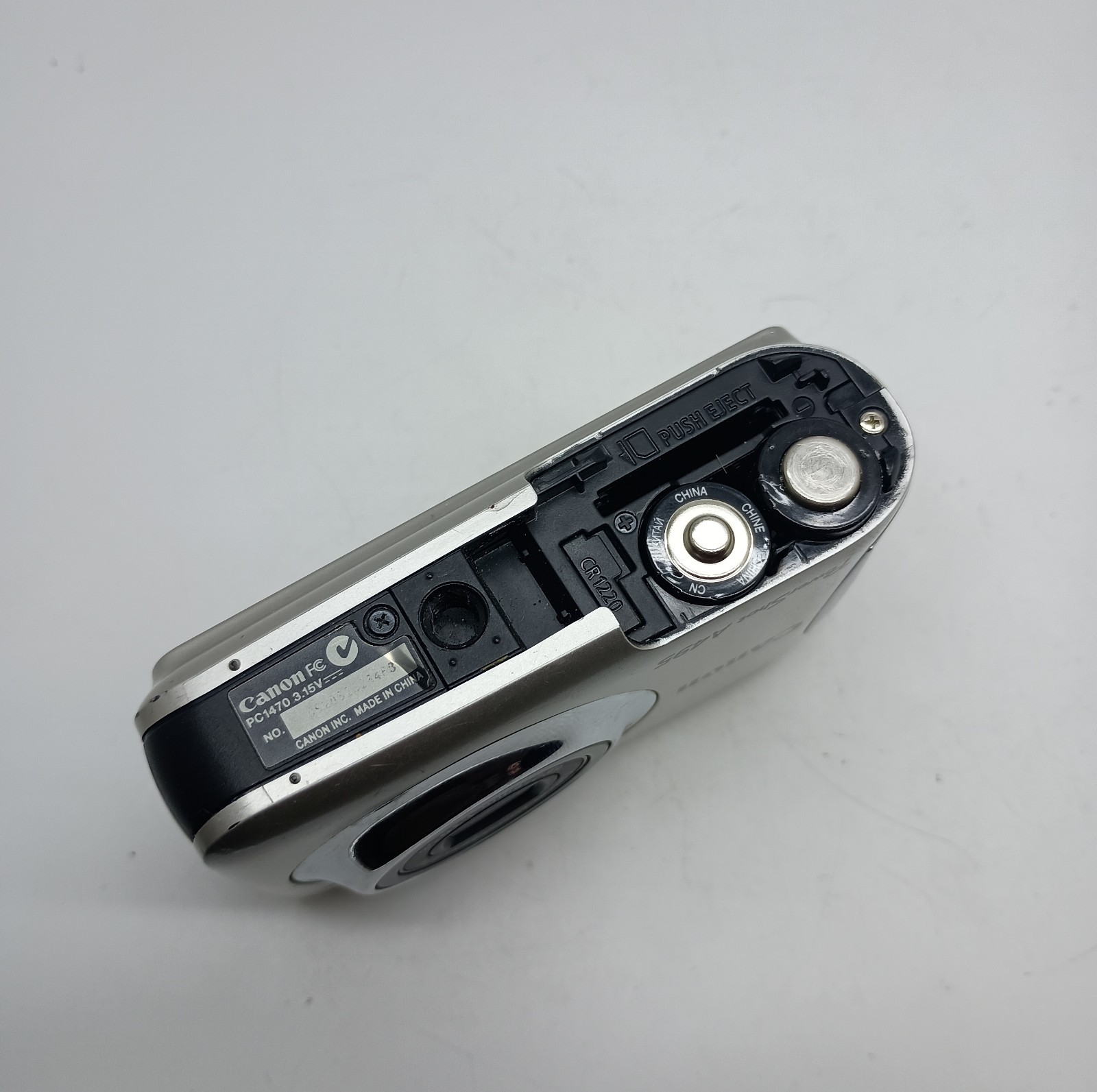 #AH) Canon PowerShot A495 Silver 10.0 MP Digital Camera Works Please Read