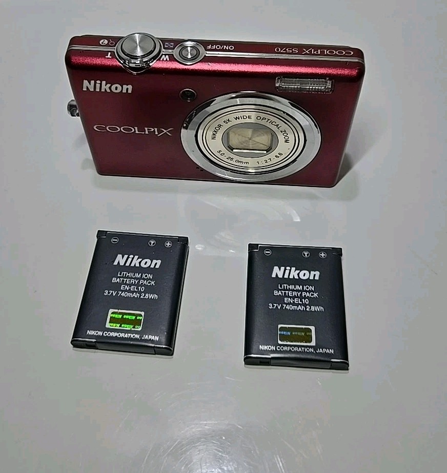 Nikon COOLPIX S570 12.0MP Digital Camera – Red/Freezes/NO CHARGER, w/2 battery
