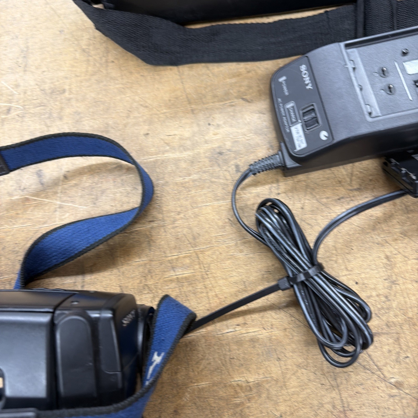 Sony CCD-TR66 8mm Video8 camera Camcorder VCR Player Video Transfer WORKS GREAT!