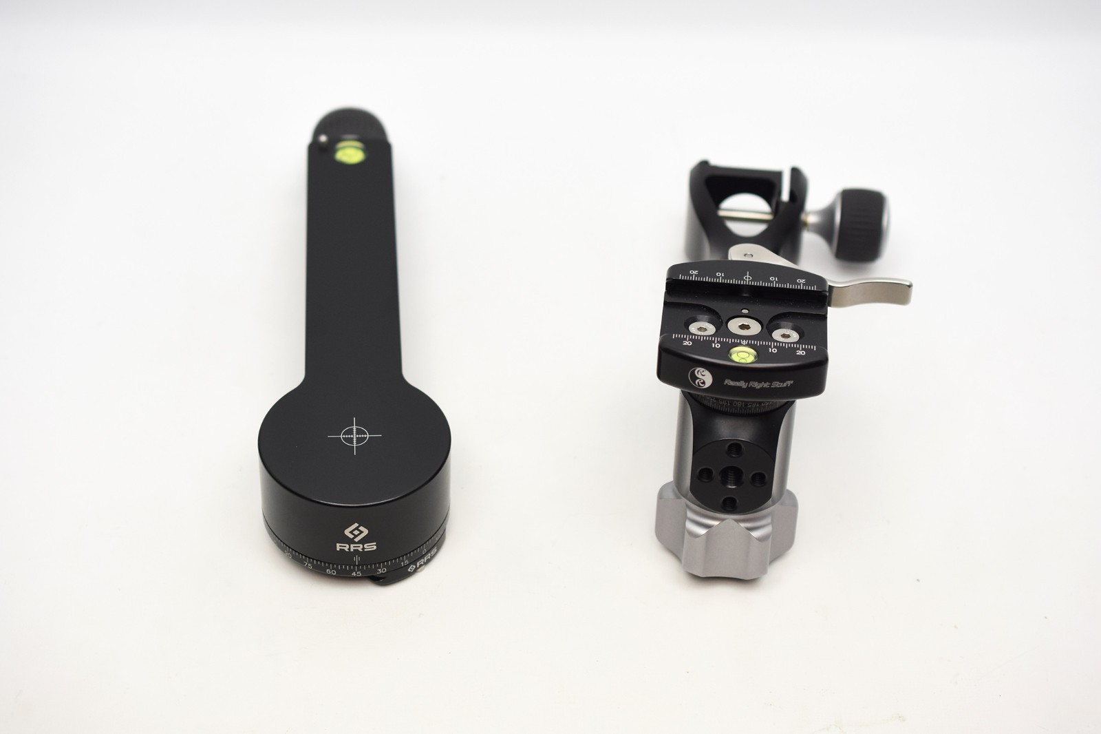 Really Right Stuff RRS PG-02 Pano-Gimbal Head with box no case