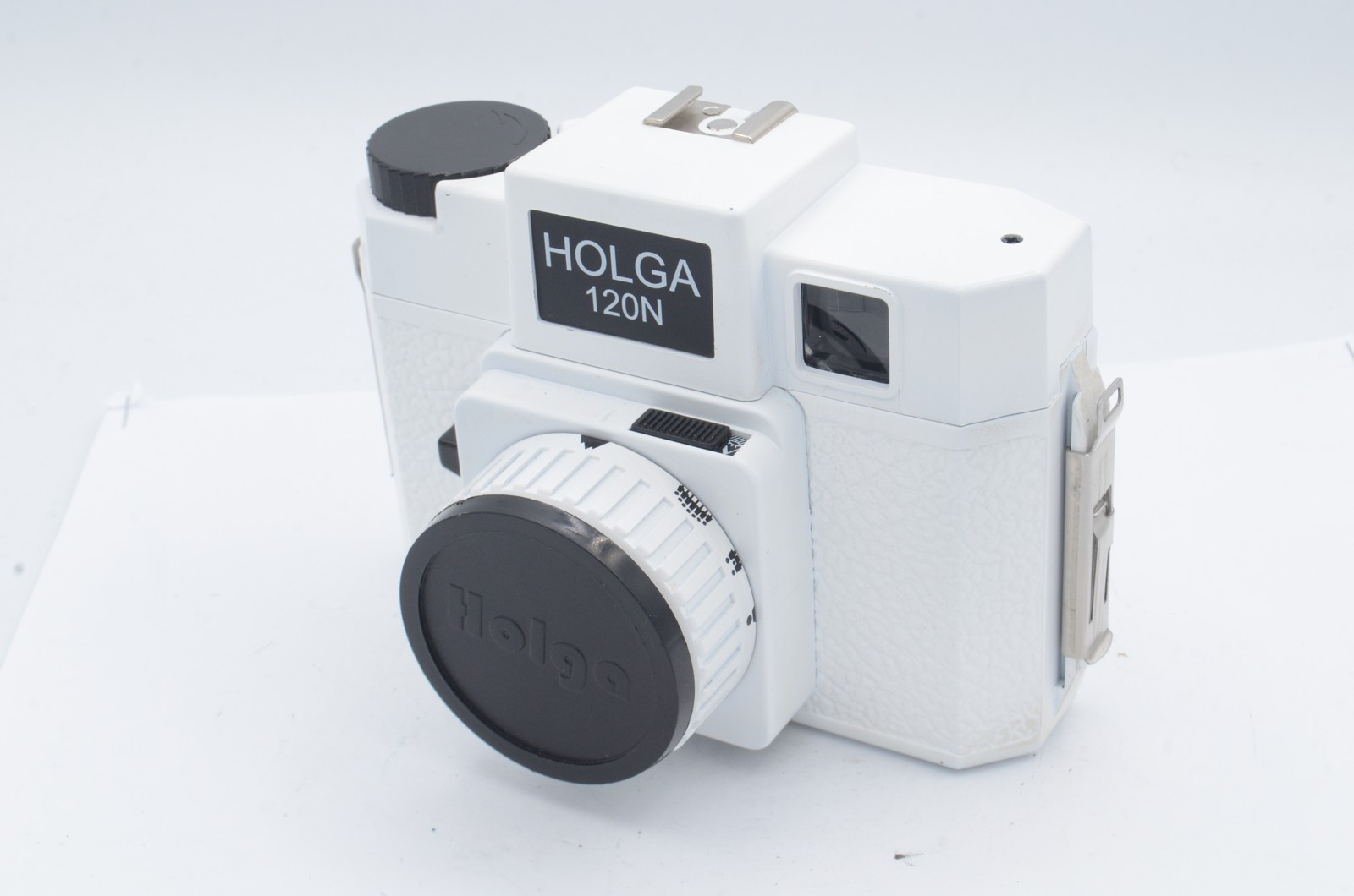 Holga 785120 120N Plastic Medium Format Camera – White